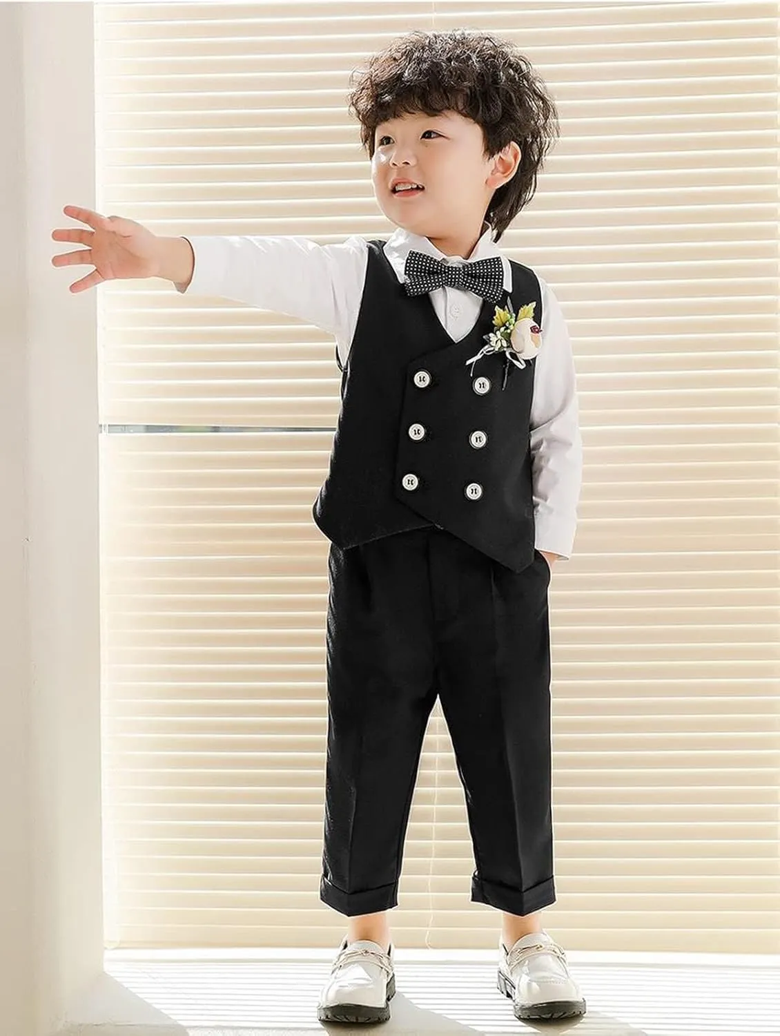 LOLANTA Boys' 4-Piece Formal Suit, Wedding Ring Bearer Outfit Vest Pants with Dress Shirt Bow Tie for Graduation 2-13 Years