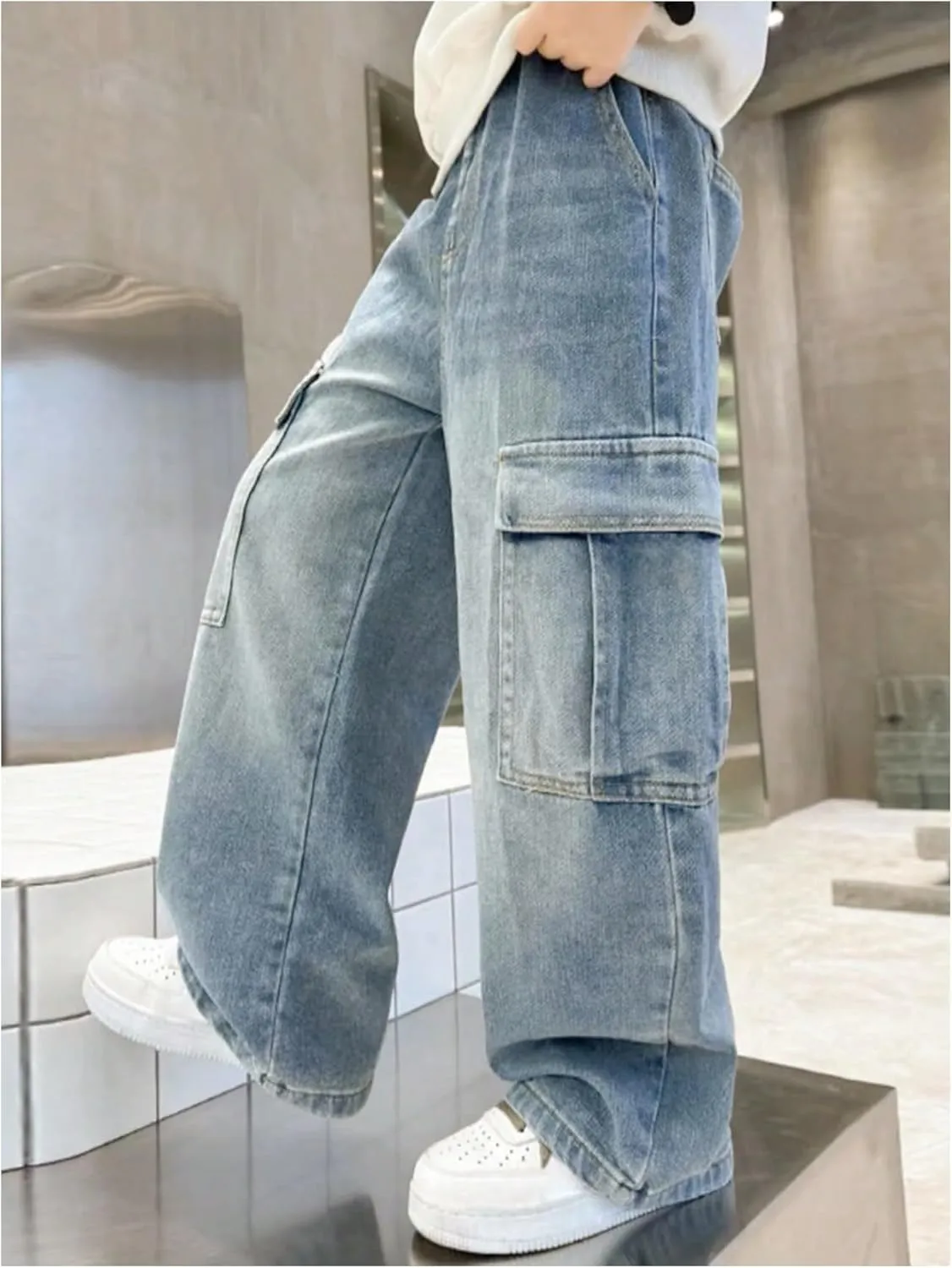 Verdusa Boy's Baggy Straight Leg Denim Pants Loose Vintage Cargo Jeans with Pockets