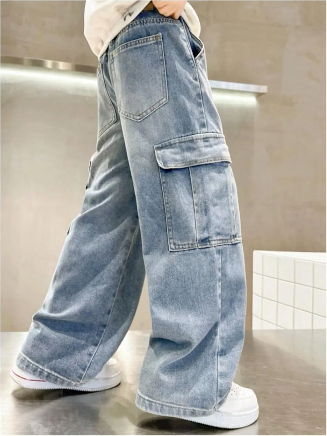 Verdusa Boy's Baggy Straight Leg Denim Pants Loose Vintage Cargo Jeans with Pockets