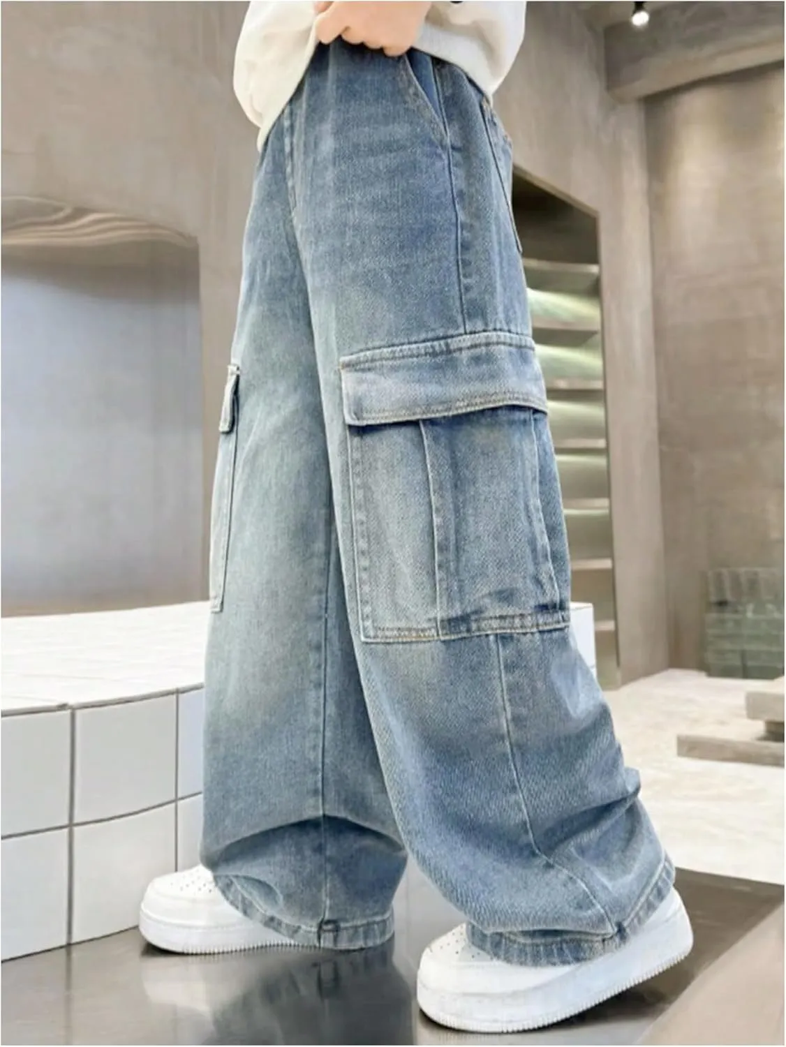 Verdusa Boy's Baggy Straight Leg Denim Pants Loose Vintage Cargo Jeans with Pockets